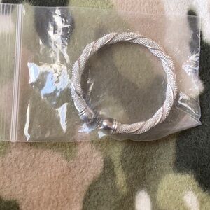 Elegant Silver Twisted Bracelet